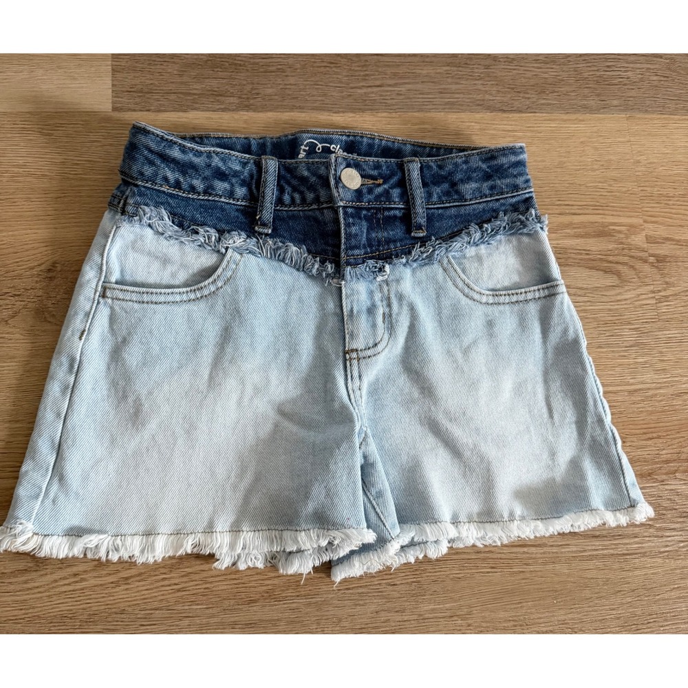 Girl shorts size 8